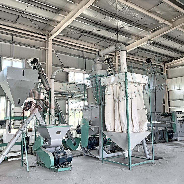 新疆阿（ā）克陶350環模顆粒飼（sì）料機（jī）組