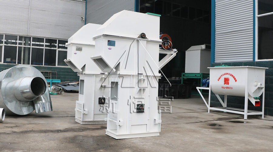 鬥（dòu）式提升機（jī）